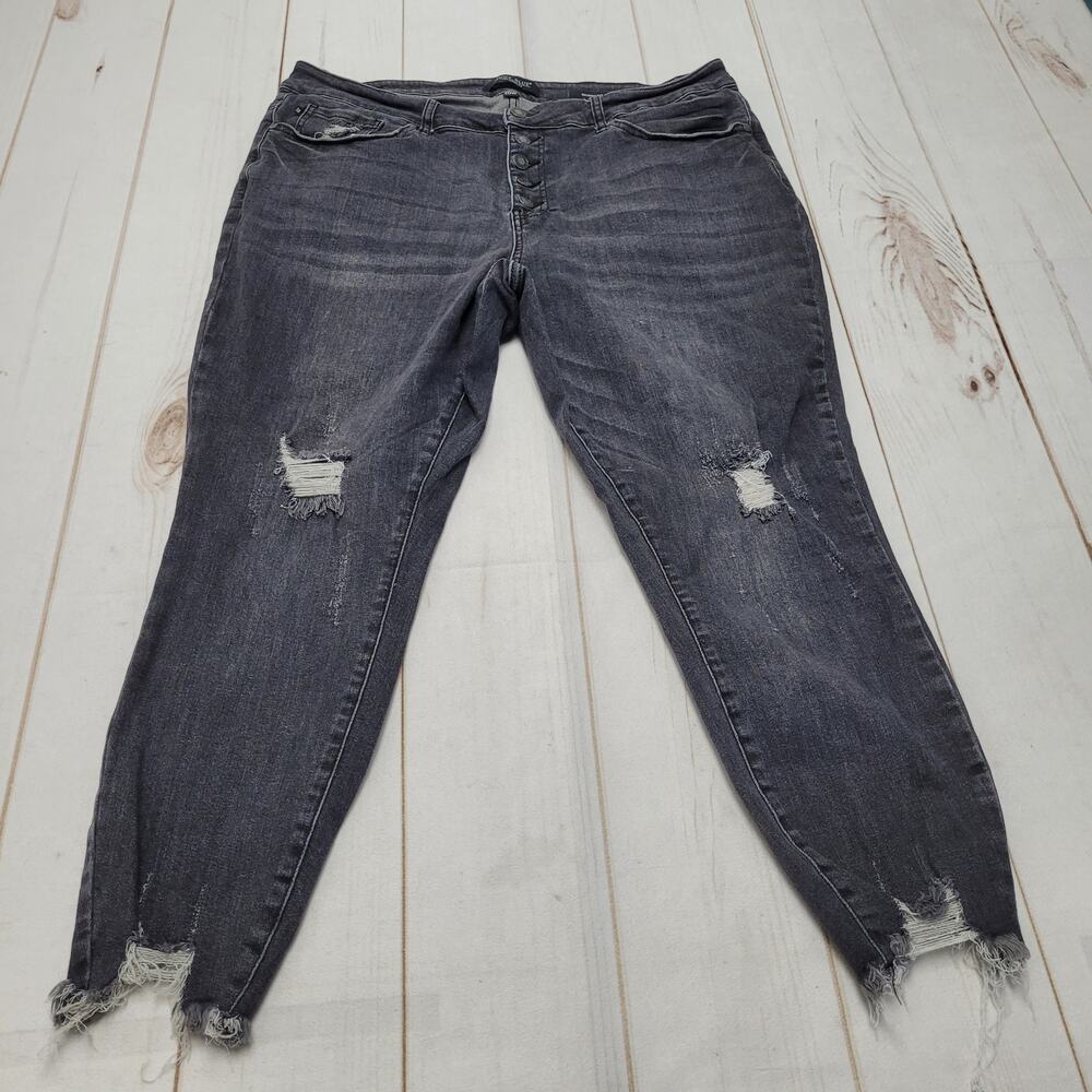 Judy Blue button fly skinny fit jeans black distressed